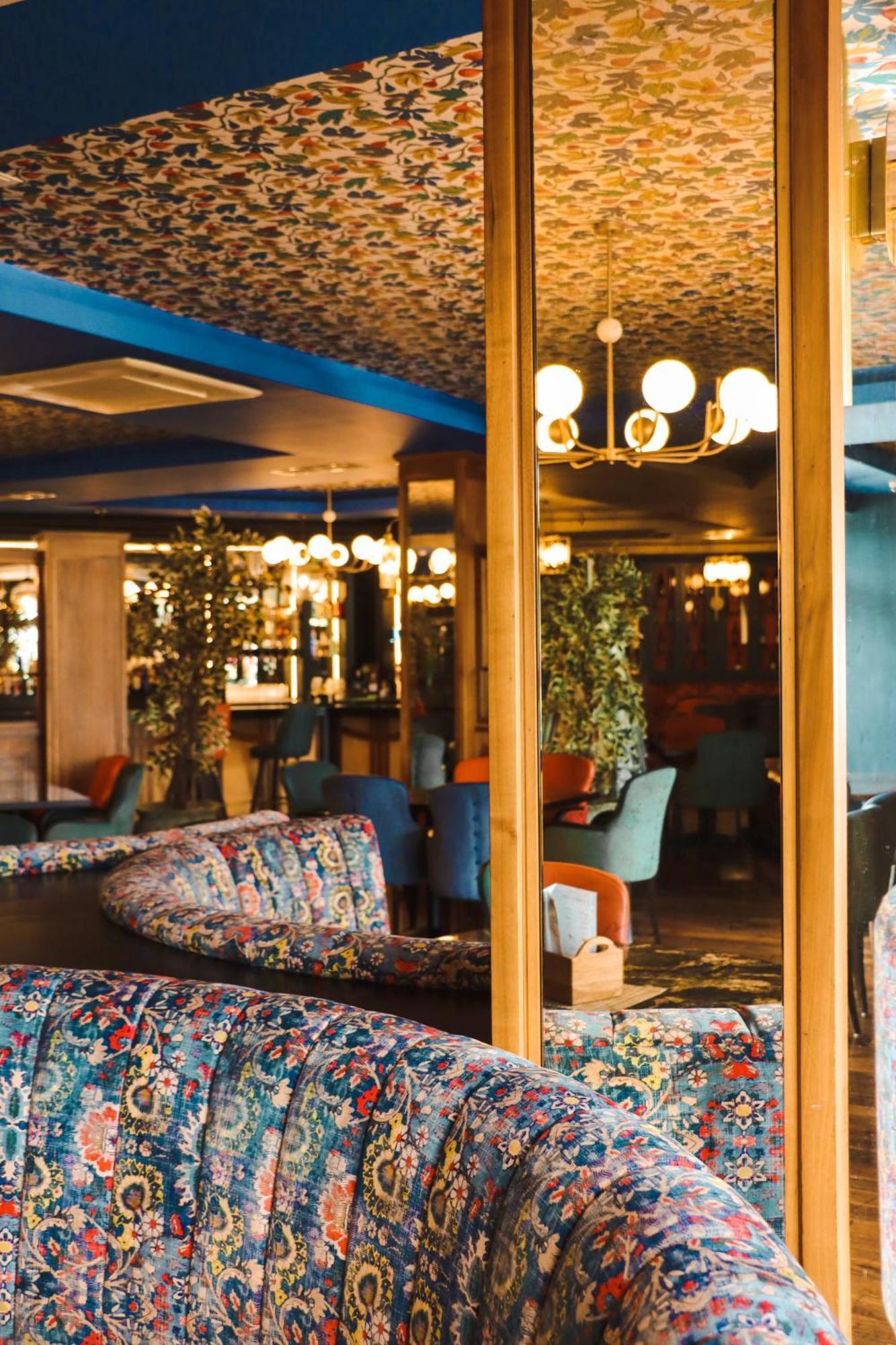 Amber Springs Hotel Gorey Extérieur photo
